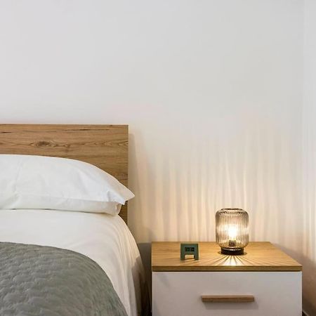 Famileisure Suites Near Policlinico & University 摩德纳 外观 照片