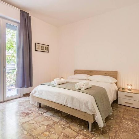 Famileisure Suites Near Policlinico & University 摩德纳 外观 照片