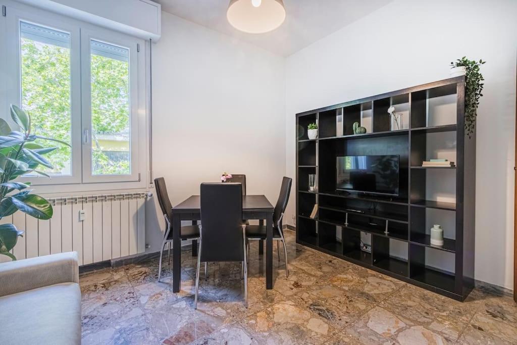 Famileisure Suites Near Policlinico & University 摩德纳 外观 照片